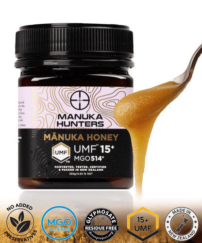 NZ Manuka Honey UMF 15+ MGO 514+ 250g honey spoon